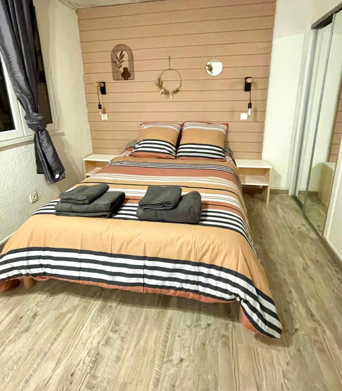 Appartement Avec Piscine En Vallee D'Ossau Bielle Exterior foto